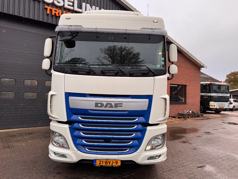 DAF XF 440 Space Cab Alcoa 683.700KM! NL Truck - Cabeza tractora: foto 4 DAF XF 440 Space Cab Alcoa 683.700KM! NL Truck - Cabeza tractora: foto 4