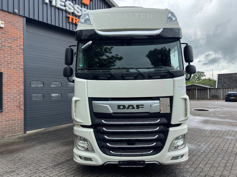 DAF XF 480 Mega SSC 2X tank Standklima Retarder 668.740KM - Cabeza tractora: foto 4 DAF XF 480 Mega SSC 2X tank Standklima Retarder 668.740KM - Cabeza tractora: foto 4