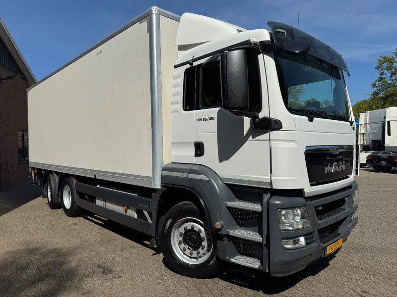 MAN TGS 26.320 EEV Koffer Stuuras AHK 3.000KG LBW 337.340KM! NL TRUCK - Camión caja cerrada: foto 4 MAN TGS 26.320 EEV Koffer Stuuras AHK 3.000KG LBW 337.340KM! NL TRUCK - Camión caja cerrada: foto 4