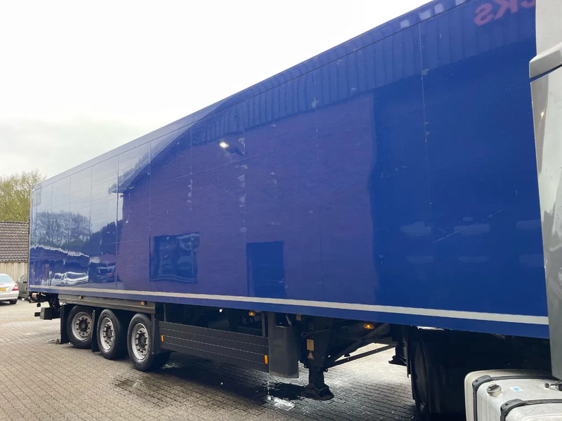 Schmitz Cargobull SCB*S3B Thermo King SLX-E Spectrum Multitemp Lenkachse LBW - Semirremolque isotérmico: foto 4 Schmitz Cargobull SCB*S3B Thermo King SLX-E Spectrum Multitemp Lenkachse LBW - Semirremolque isotérmico: foto 4