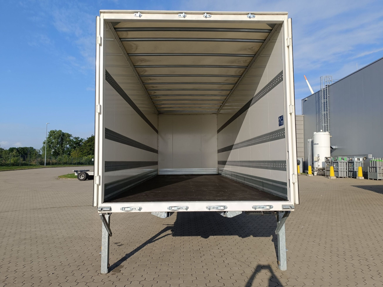 BDF-System, 7.450 mm lang, SONDERPREIS MESSEAUFBAU, - Caja cerrada: foto 4 BDF-System, 7.450 mm lang, SONDERPREIS MESSEAUFBAU, - Caja cerrada: foto 4