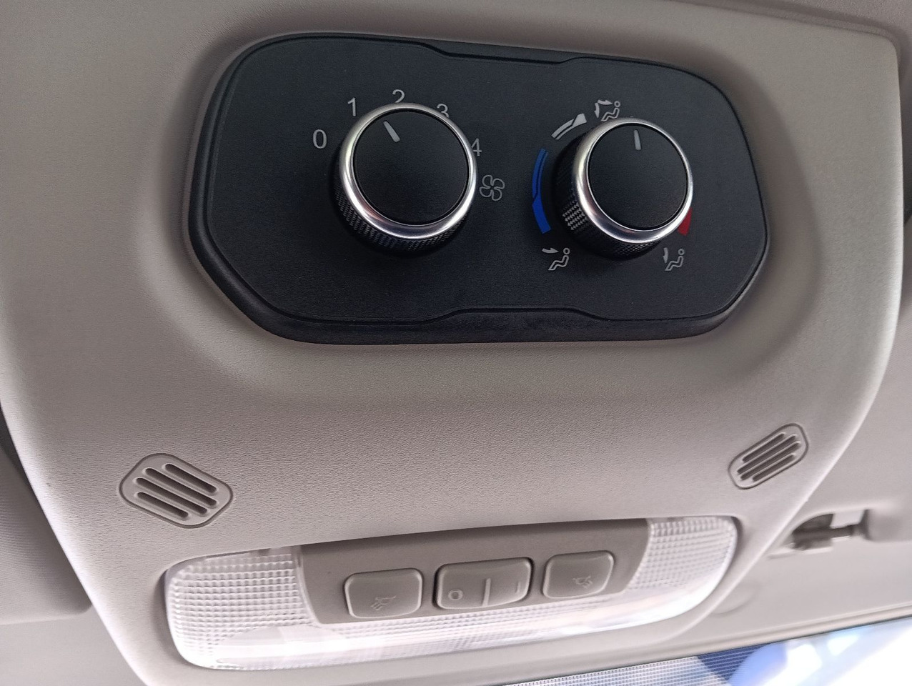 Leasing de Ford Transit Kombi 350 L2 Trend 9-Sitzer 2xHeizung/Kl Ford Transit Kombi 350 L2 Trend 9-Sitzer 2xHeizung/Kl: foto 18 Leasing de Ford Transit Kombi 350 L2 Trend 9-Sitzer 2xHeizung/Kl Ford Transit Kombi 350 L2 Trend 9-Sitzer 2xHeizung/Kl: foto 18