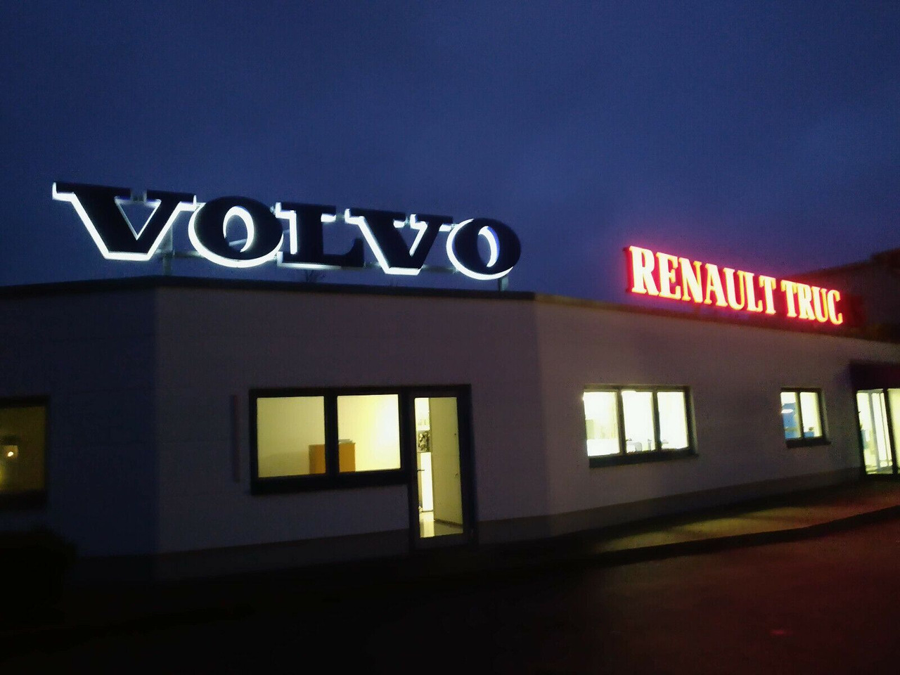 Leasing de Ford Transit Kombi 350 L2 Trend 9-Sitzer 2xHeizung/Kl Ford Transit Kombi 350 L2 Trend 9-Sitzer 2xHeizung/Kl: foto 28 Leasing de Ford Transit Kombi 350 L2 Trend 9-Sitzer 2xHeizung/Kl Ford Transit Kombi 350 L2 Trend 9-Sitzer 2xHeizung/Kl: foto 28