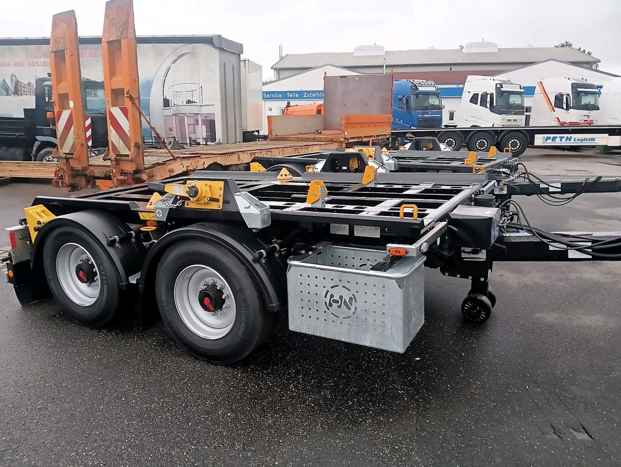 Hüffermann 2-A-MINI-CARRIER SAFETYFIX VERZINKT FULLOPTION - Remolque multilift/ Portacontenedores de cadenas: foto 4 Hüffermann 2-A-MINI-CARRIER SAFETYFIX VERZINKT FULLOPTION - Remolque multilift/ Portacontenedores de cadenas: foto 4