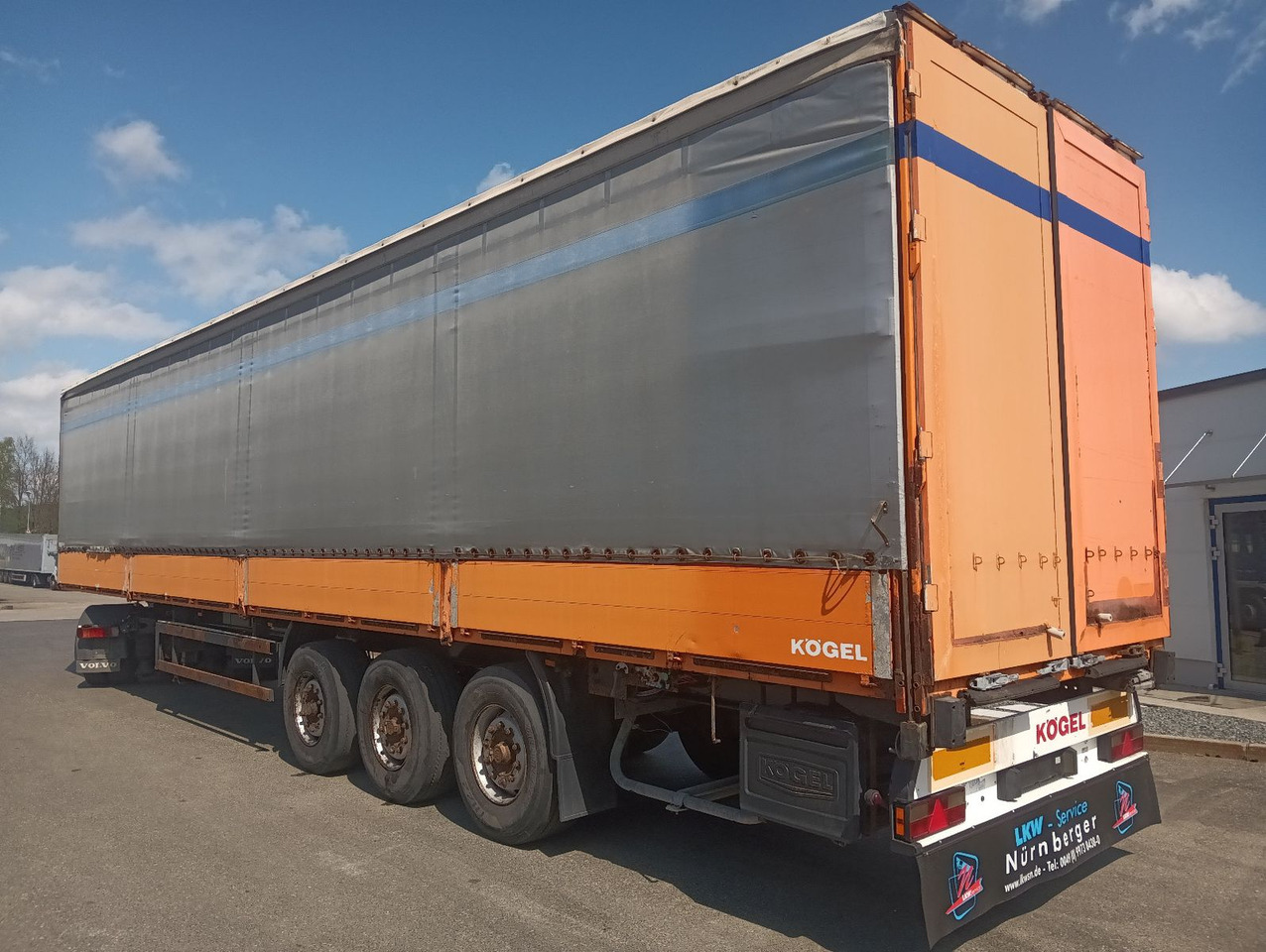 Kögel SN24BORDWANDSIDER EDSCHA BPW Disc Lift Portaltür - Semirremolque lona: foto 1 Kögel SN24BORDWANDSIDER EDSCHA BPW Disc Lift Portaltür - Semirremolque lona: foto 1