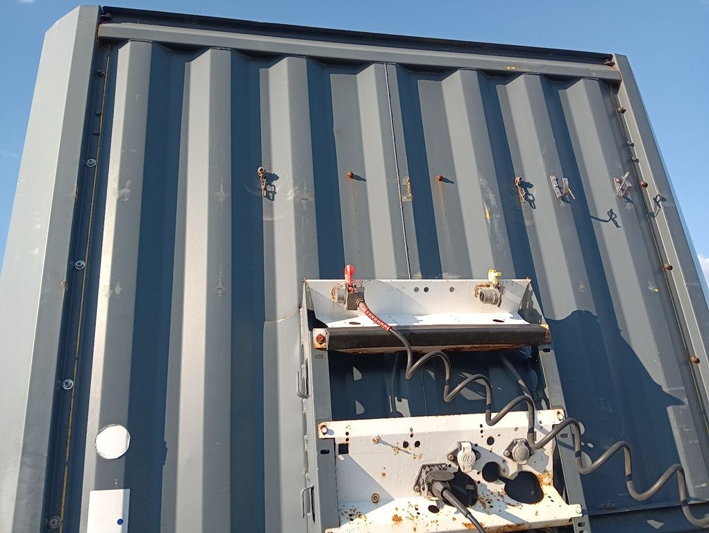 Krone SDP27 TwistLocks 40"+ 20" BPW Lift Rungentaschen Krone SDP27 TwistLocks 40"+ 20" BPW Lift Rungentaschen - Semirremolque plataforma/ Caja abierta: foto 2 Krone SDP27 TwistLocks 40"+ 20" BPW Lift Rungentaschen Krone SDP27 TwistLocks 40"+ 20" BPW Lift Rungentaschen - Semirremolque plataforma/ Caja abierta: foto 2