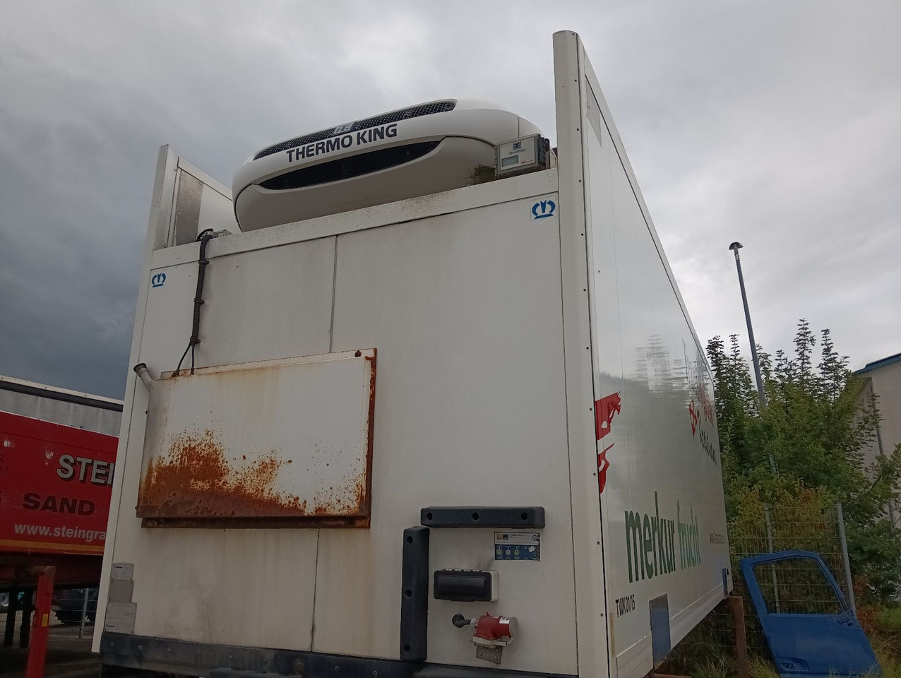 Krone WR 7,3 LI ThermoKing T600R 3442h 2,6m Doppelstoc - Remolque frigorífico: foto 3 Krone WR 7,3 LI ThermoKing T600R 3442h 2,6m Doppelstoc - Remolque frigorífico: foto 3