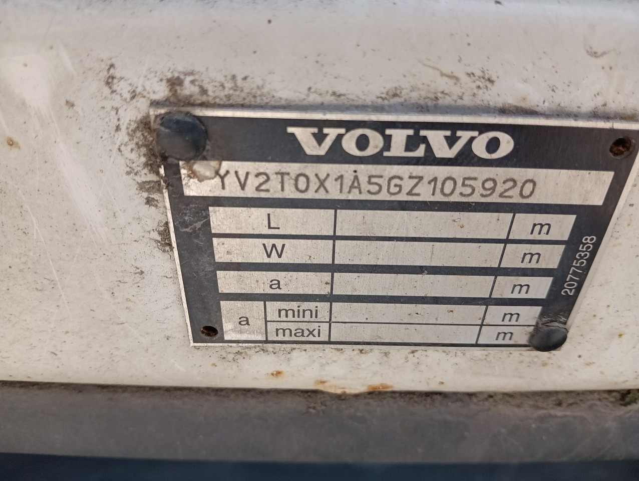 Camión frigorífico Volvo FL250 4x2R 14t CarrierSupra550 7,3m LBW1.5tKlima: foto 12