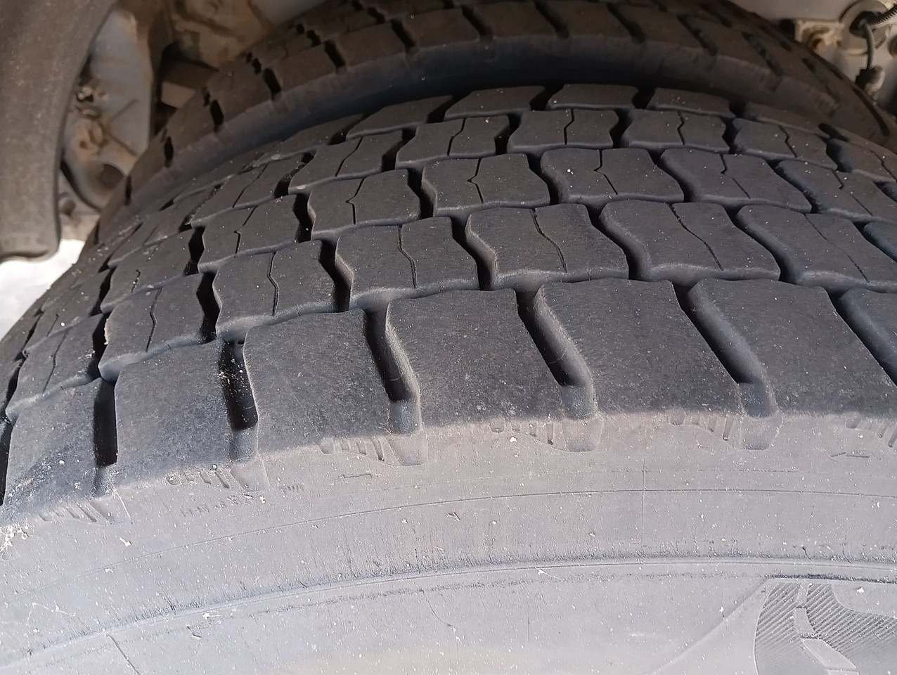 Camión frigorífico Volvo FL250 4x2R 14t CarrierSupra550 7,3m LBW1.5tKlima: foto 9