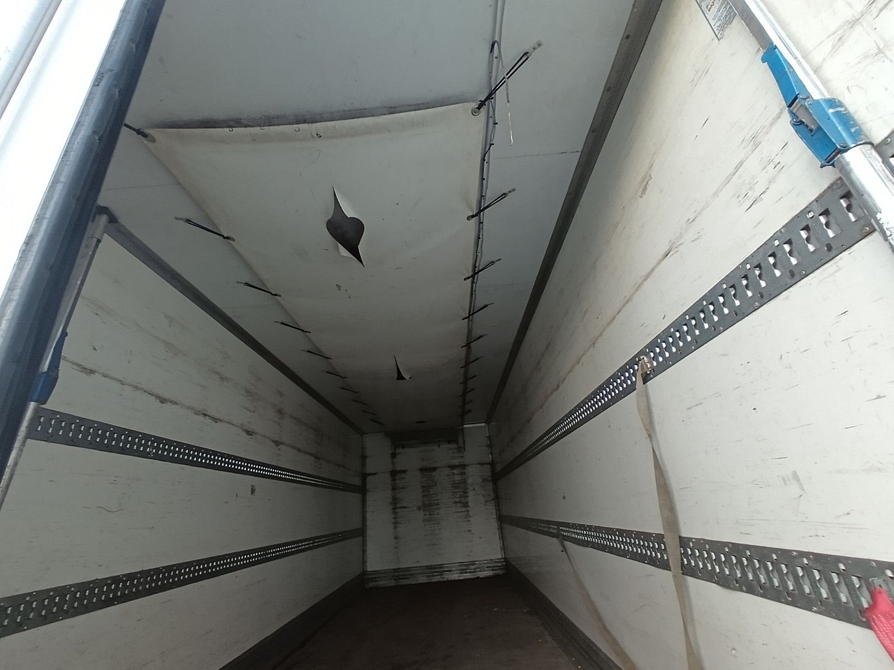 Camión frigorífico Volvo FM13-460 EEV  6x2R CarrierSupra550 7,3m LBW1.5t: foto 28