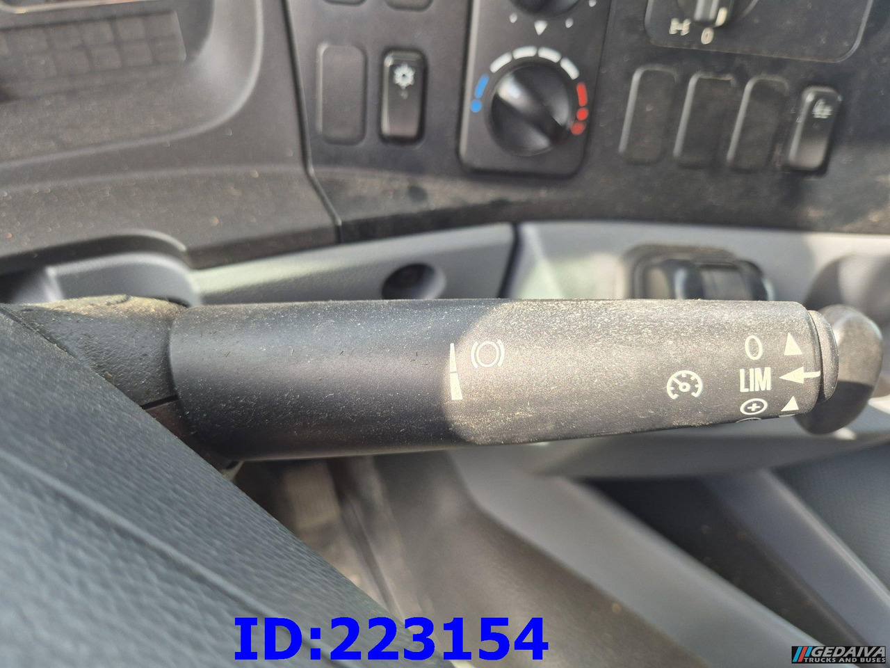 Cabeza tractora MERCEDES-BENZ Axor 1840 +  Crane Epsilon Palfinger 0150Z: foto 13 Cabeza tractora MERCEDES-BENZ Axor 1840 +  Crane Epsilon Palfinger 0150Z: foto 13