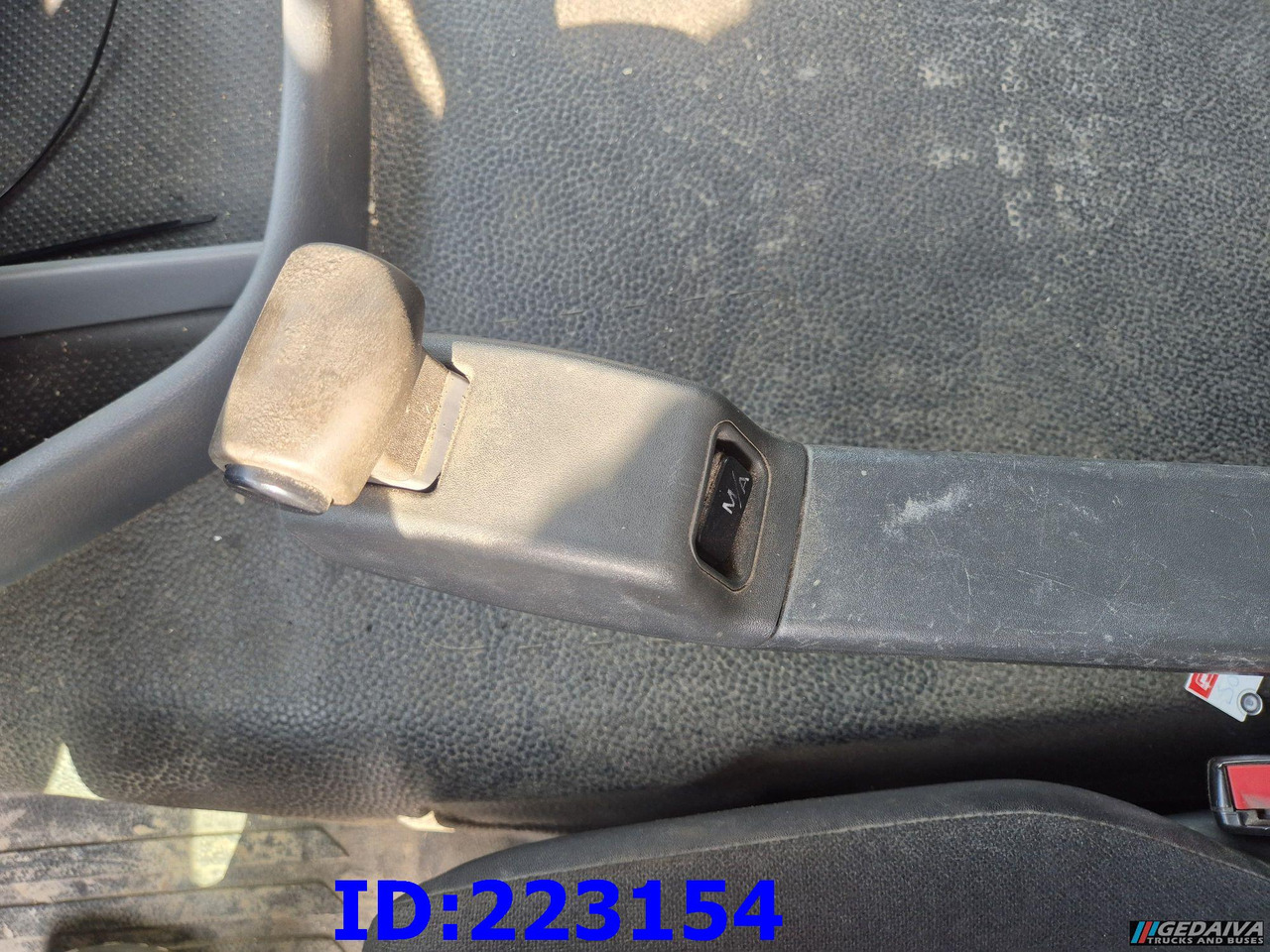 Cabeza tractora MERCEDES-BENZ Axor 1840 +  Crane Epsilon Palfinger 0150Z: foto 16 Cabeza tractora MERCEDES-BENZ Axor 1840 +  Crane Epsilon Palfinger 0150Z: foto 16