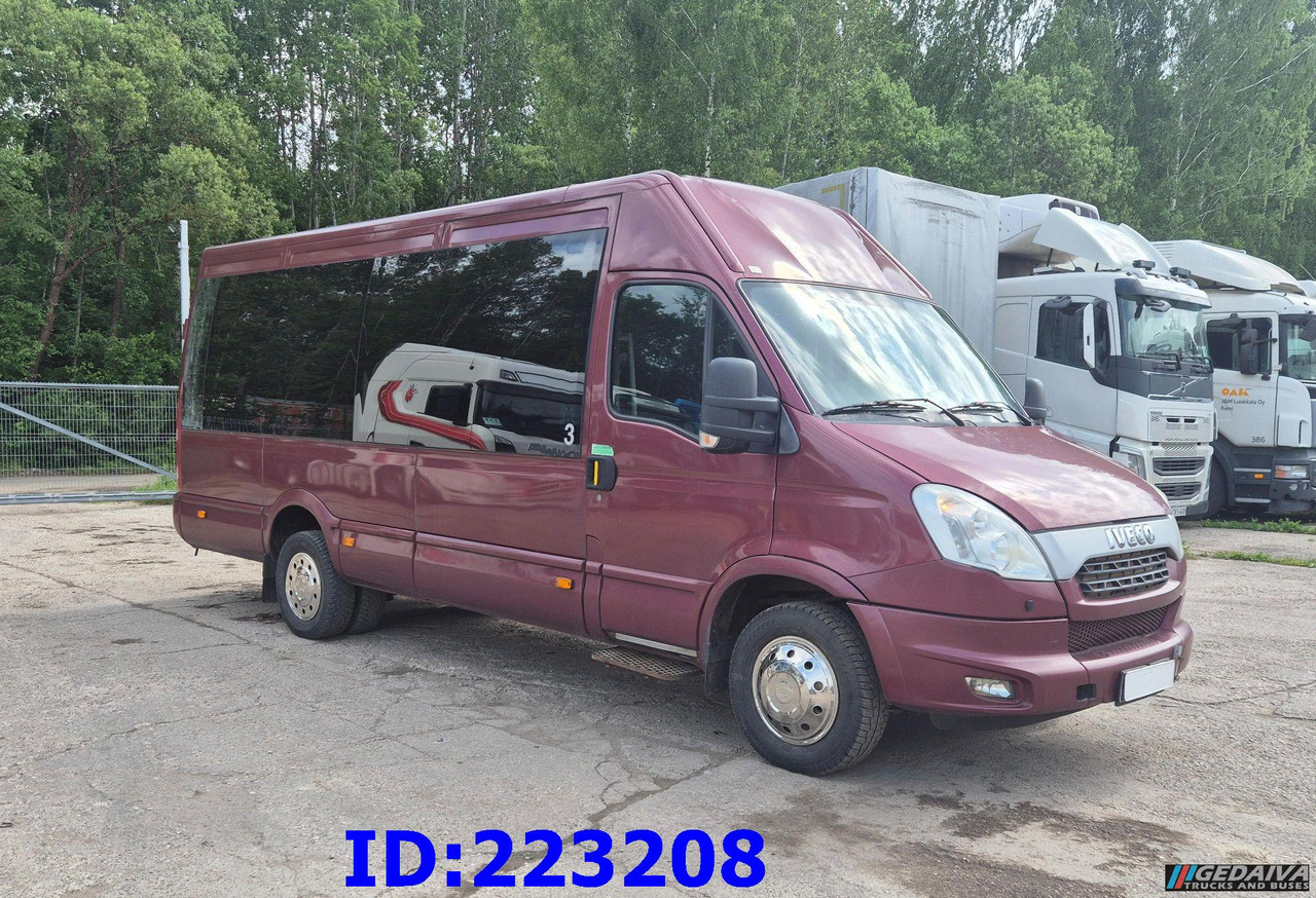 IVECO Daily Avestark 17-seater - Autocar: foto 4 IVECO Daily Avestark 17-seater - Autocar: foto 4