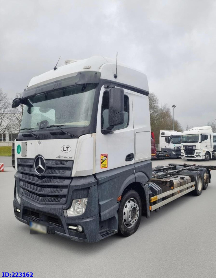 MERCEDES-BENZ Actros 2542 BDF 6x2 Euro6 - Camión chasis: foto 1 MERCEDES-BENZ Actros 2542 BDF 6x2 Euro6 - Camión chasis: foto 1