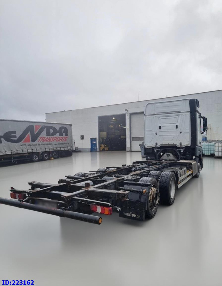 MERCEDES-BENZ Actros 2542 BDF 6x2 Euro6 - Camión chasis: foto 4 MERCEDES-BENZ Actros 2542 BDF 6x2 Euro6 - Camión chasis: foto 4
