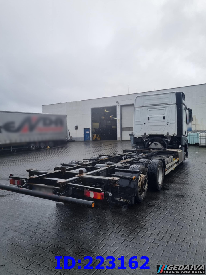 MERCEDES-BENZ Actros 2542 BDF 6x2 Euro6 - Camión chasis: foto 4 MERCEDES-BENZ Actros 2542 BDF 6x2 Euro6 - Camión chasis: foto 4