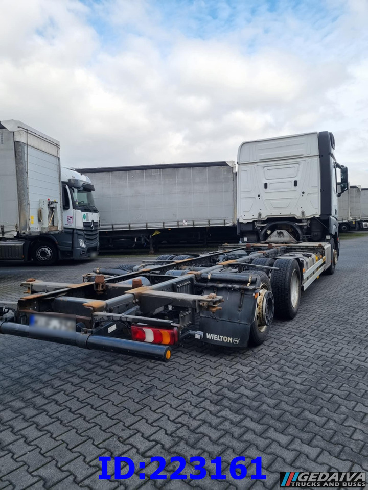 MERCEDES-BENZ Actros 2542 BDF 6x2 Euro6 - Camión chasis: foto 4 MERCEDES-BENZ Actros 2542 BDF 6x2 Euro6 - Camión chasis: foto 4