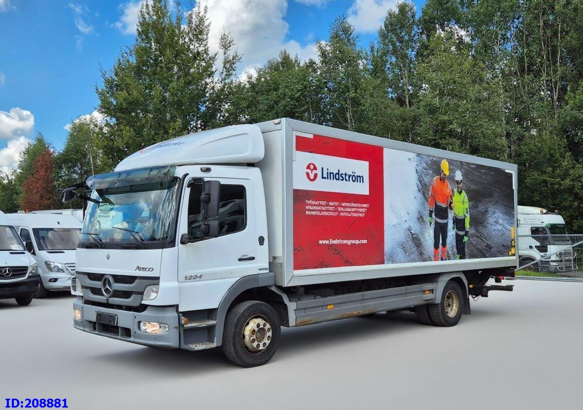 MERCEDES-BENZ Atego 1224 - Camión caja cerrada: foto 1 MERCEDES-BENZ Atego 1224 - Camión caja cerrada: foto 1