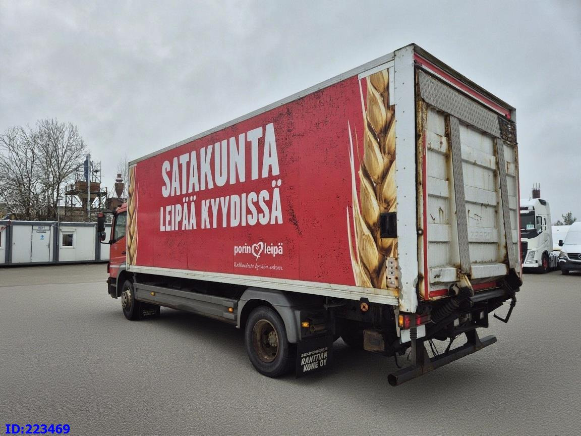 Camión caja cerrada MERCEDES-BENZ Atego 1524: foto 10 Camión caja cerrada MERCEDES-BENZ Atego 1524: foto 10