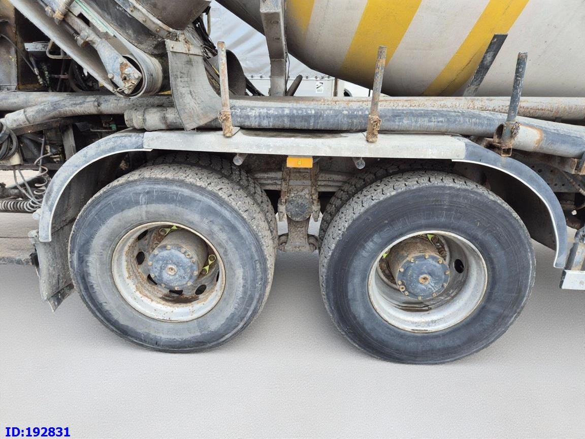 MERCEDES-BENZ Atego 2628 6x4 Schwing 17m 9m3 - Bomba de hormigón: foto 5 MERCEDES-BENZ Atego 2628 6x4 Schwing 17m 9m3 - Bomba de hormigón: foto 5