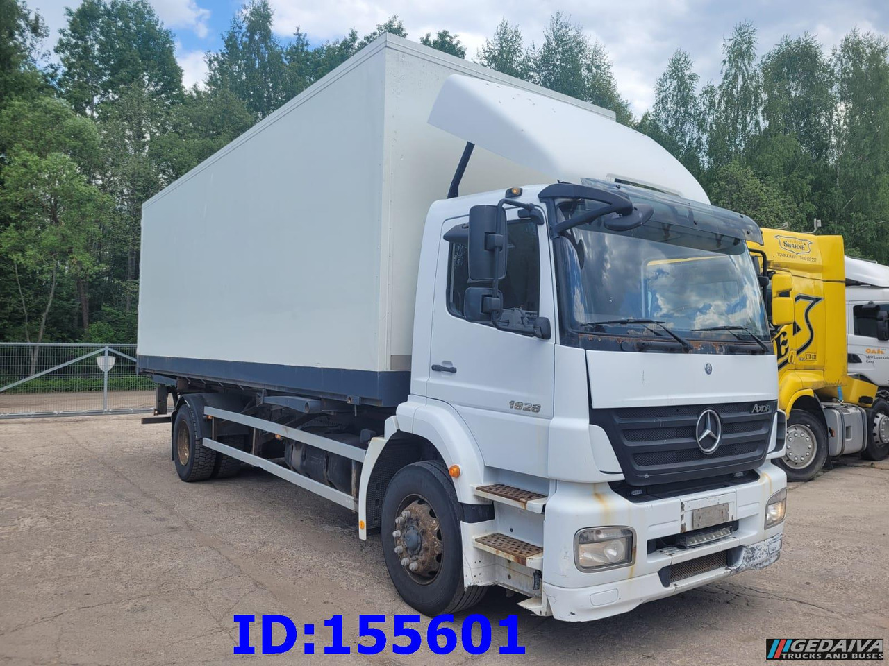 MERCEDES-BENZ Axor 1828 Manual - Camión isotérmico: foto 4 MERCEDES-BENZ Axor 1828 Manual - Camión isotérmico: foto 4