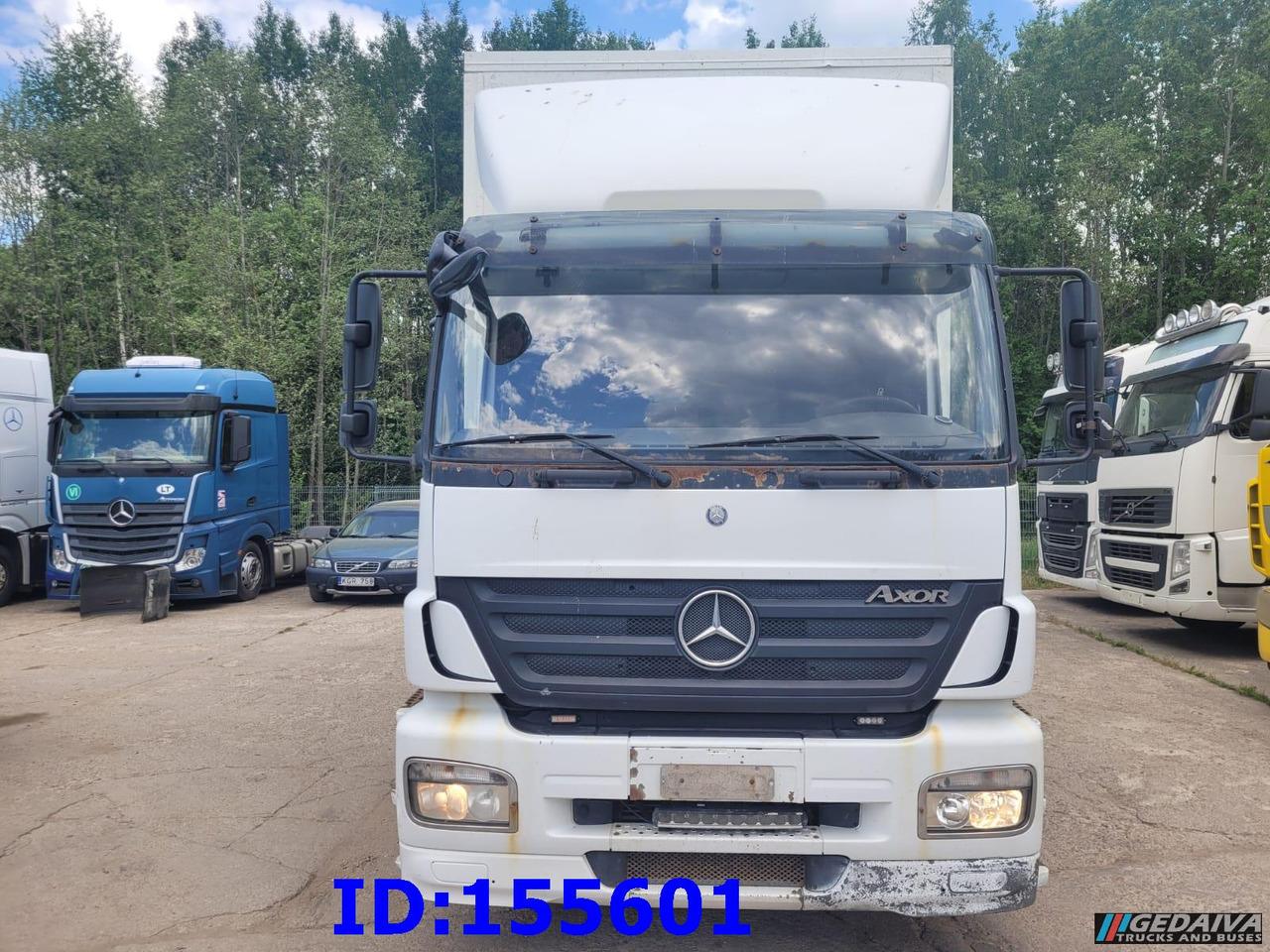 MERCEDES-BENZ Axor 1828 Manual - Camión isotérmico: foto 2 MERCEDES-BENZ Axor 1828 Manual - Camión isotérmico: foto 2