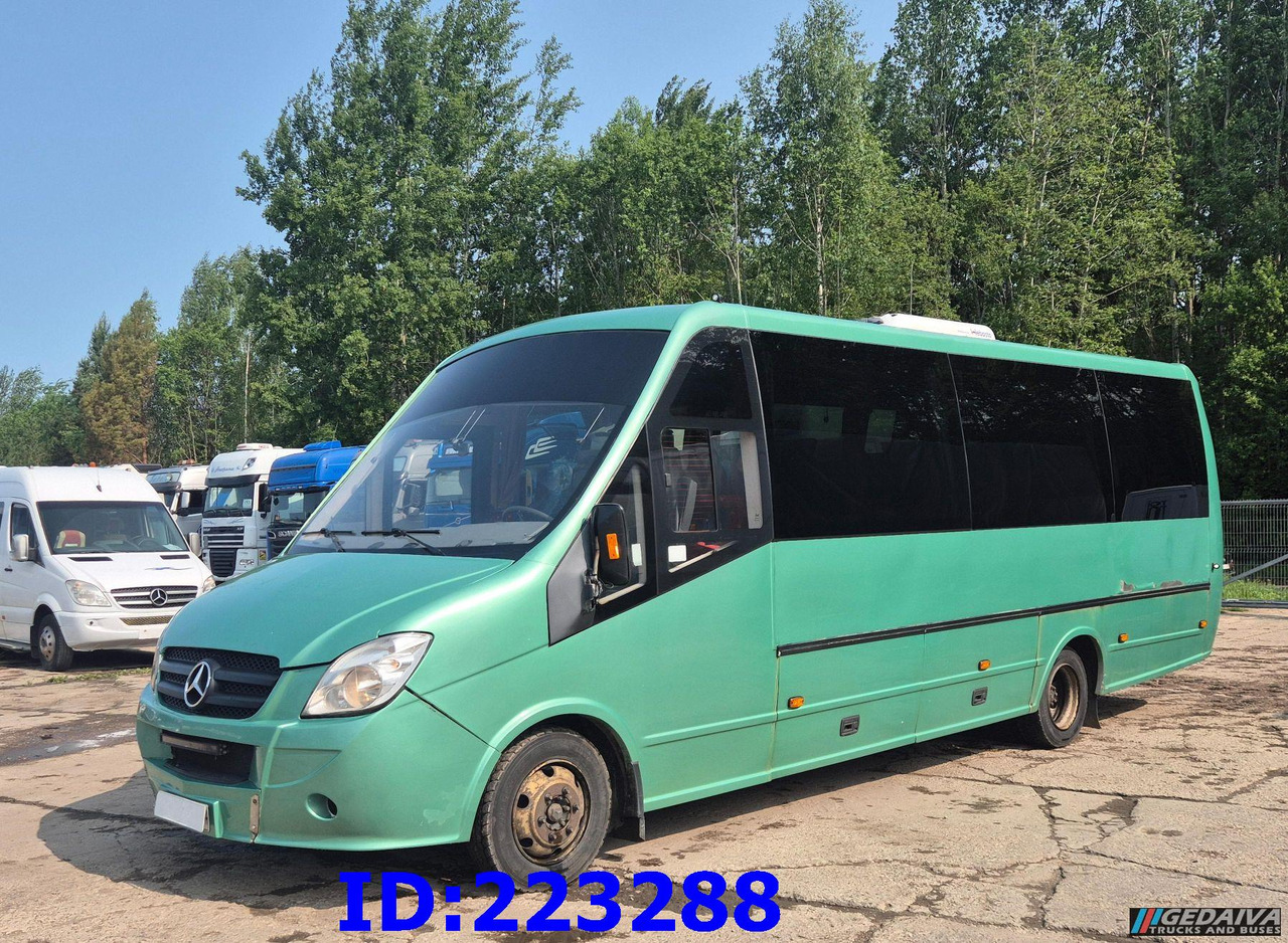 MERCEDES-BENZ Prospector Rosero Sunrider Vario 818 Euro5 - Autocar: foto 4 MERCEDES-BENZ Prospector Rosero Sunrider Vario 818 Euro5 - Autocar: foto 4