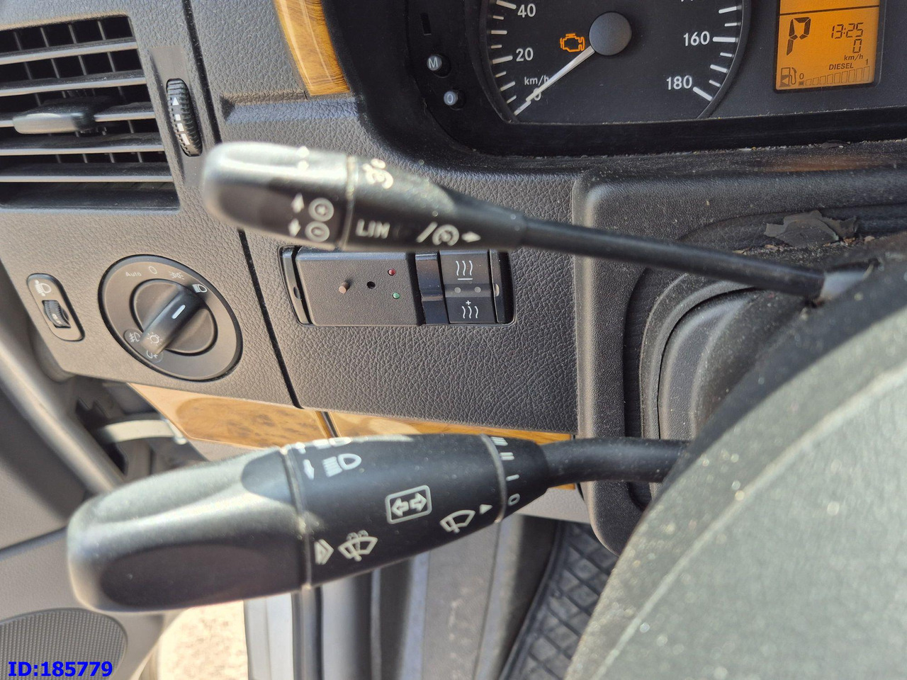 Minibús, Furgoneta de pasajeros MERCEDES-BENZ Sprinter 316 - VIP - Avestark: foto 13