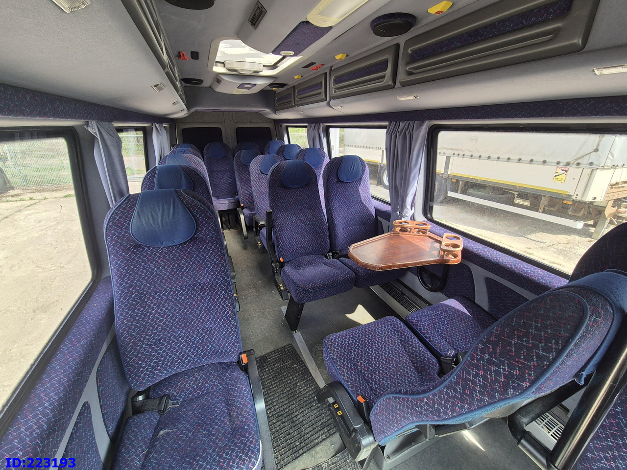 Minibús, Furgoneta de pasajeros MERCEDES-BENZ Sprinter 416 VIP AC 17-seater: foto 18