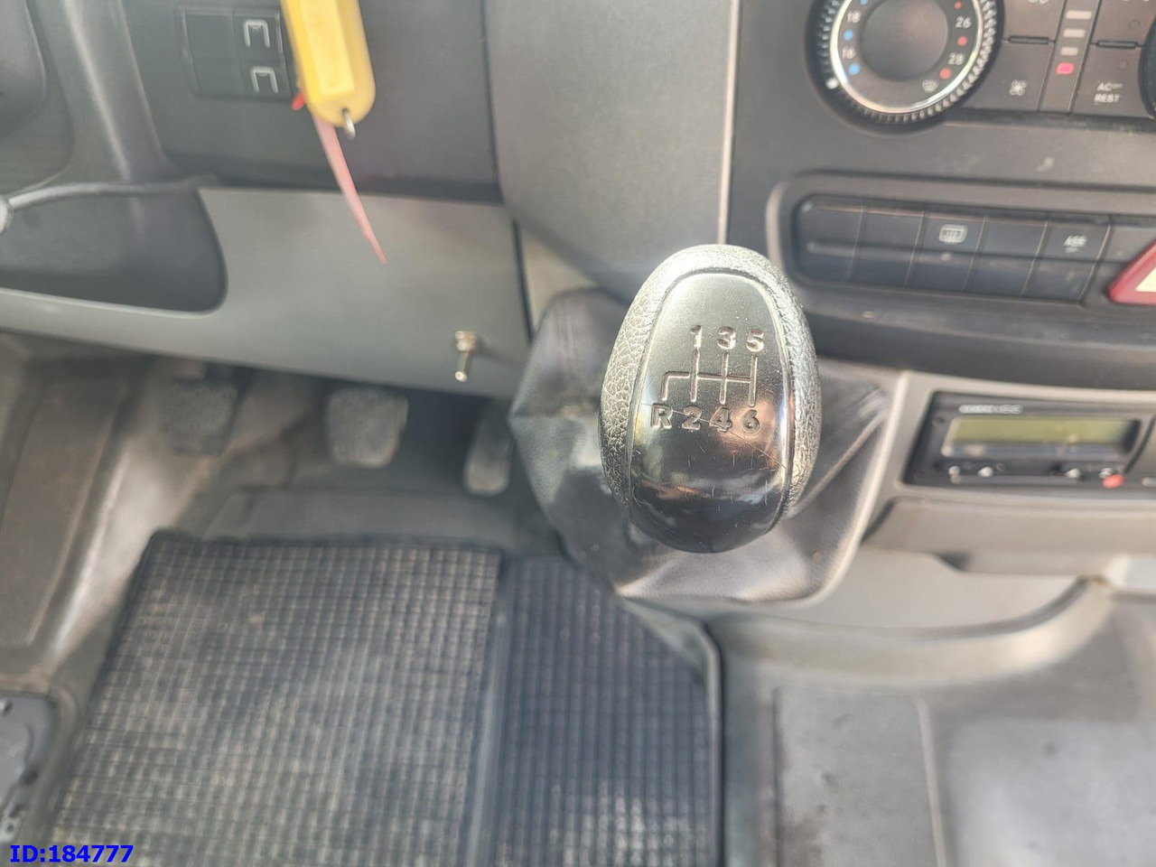 Minibús, Furgoneta de pasajeros MERCEDES-BENZ Sprinter 515 Transfer 20-seater: foto 12 Minibús, Furgoneta de pasajeros MERCEDES-BENZ Sprinter 515 Transfer 20-seater: foto 12