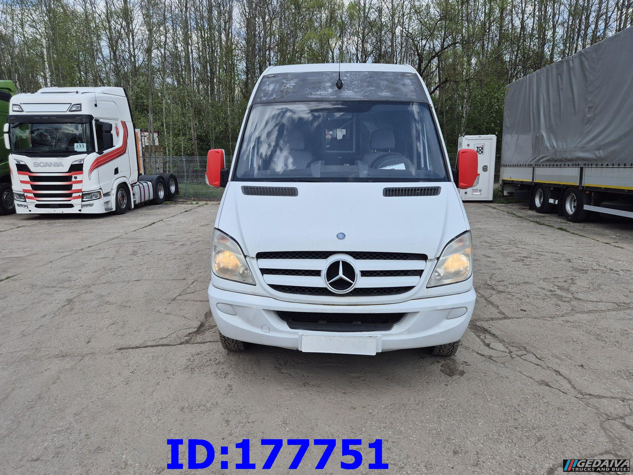MERCEDES-BENZ Sprinter 518 - VIP - 17-seater - Autocar: foto 4 MERCEDES-BENZ Sprinter 518 - VIP - 17-seater - Autocar: foto 4