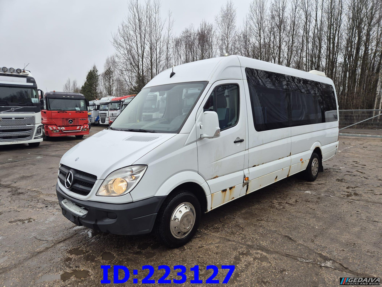 MERCEDES-BENZ Sprinter 518 - VIP -19 Seater - Autocar: foto 4 MERCEDES-BENZ Sprinter 518 - VIP -19 Seater - Autocar: foto 4