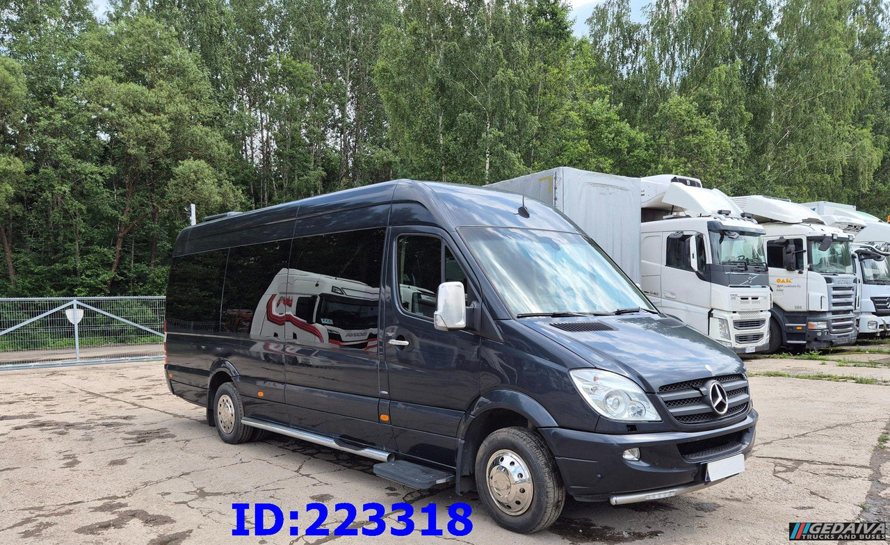 MERCEDES-BENZ Sprinter 519 VIP - 17 Seater (Engine broken) - Autocar: foto 4 MERCEDES-BENZ Sprinter 519 VIP - 17 Seater (Engine broken) - Autocar: foto 4