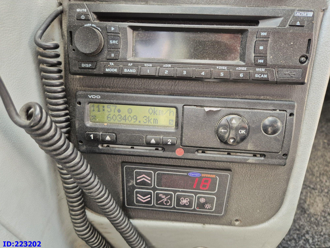 Minibús, Autocar MERCEDES-BENZ Sunrider 818D Vario 33 - Seater: foto 11