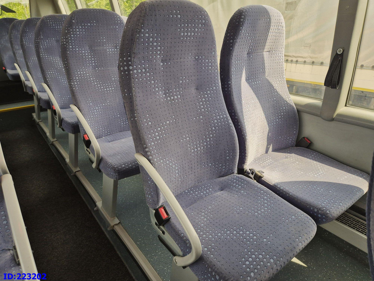 Minibús, Autocar MERCEDES-BENZ Sunrider 818D Vario 33 - Seater: foto 12