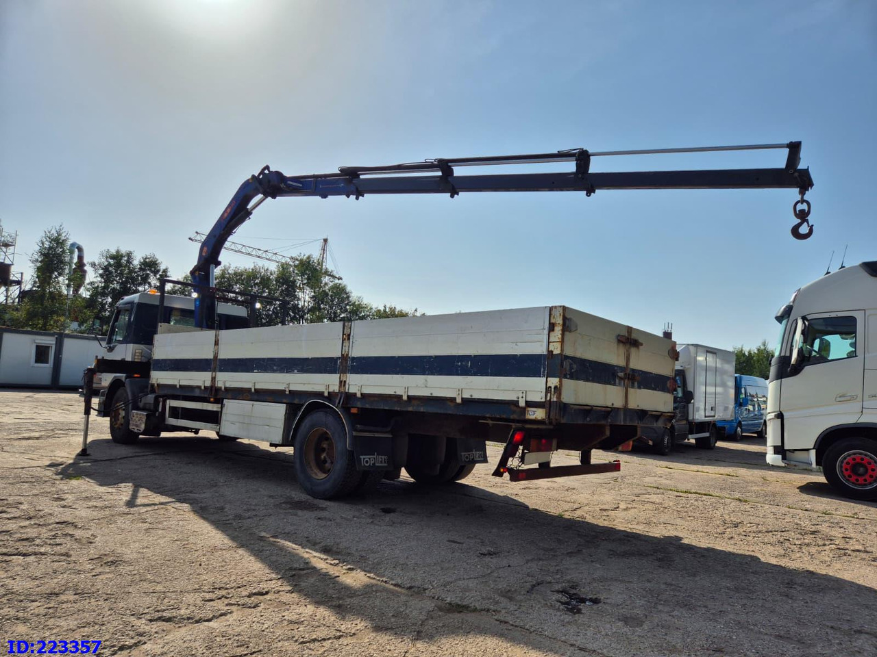RENAULT Premium 210 4x2 Crane PM - Camión forestal: foto 5 RENAULT Premium 210 4x2 Crane PM - Camión forestal: foto 5