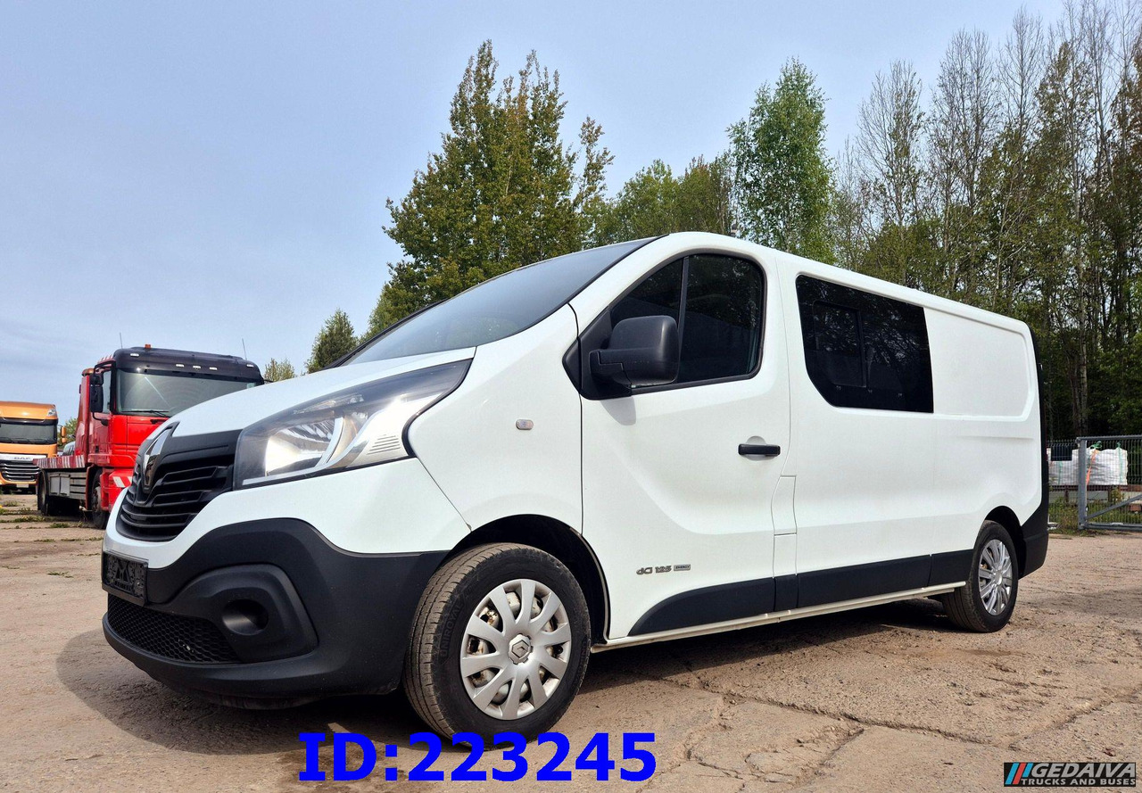 Furgoneta combi RENAULT Trafic Euro6: foto 1