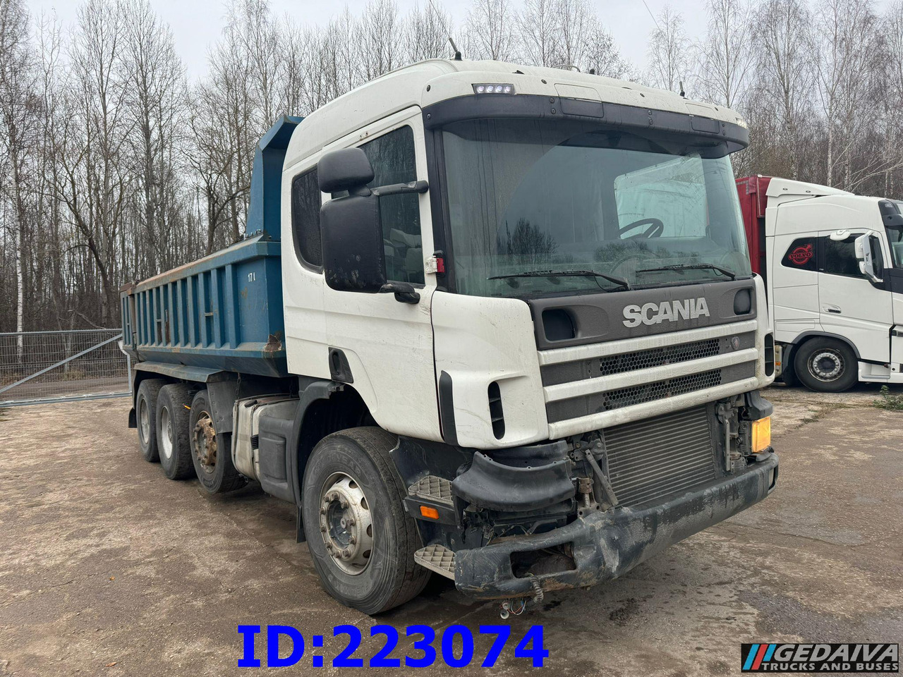 SCANIA 124 8x2 - Manual - Full steel - Camión volquete: foto 4 SCANIA 124 8x2 - Manual - Full steel - Camión volquete: foto 4