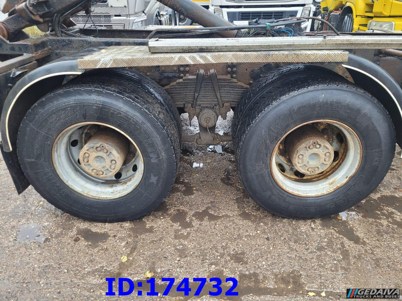 Camión con equipo de cable SCANIA 144 - 6x4 - Full Steel - Big Axles - 3 Pedals: foto 6