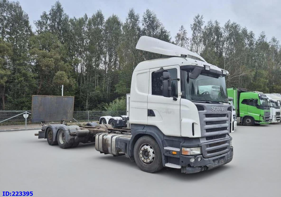 SCANIA R440 6X2 Steering axle (Engine defect) - Camión chasis: foto 4 SCANIA R440 6X2 Steering axle (Engine defect) - Camión chasis: foto 4
