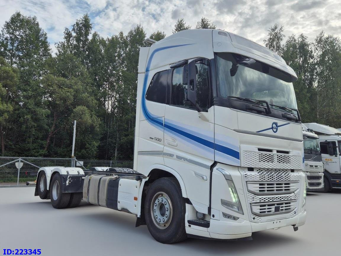 VOLVO FH13 500HP 6x2 10 tyre - New generation - Camión chasis: foto 1 VOLVO FH13 500HP 6x2 10 tyre - New generation - Camión chasis: foto 1