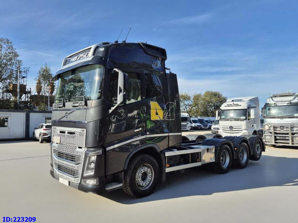 VOLVO FH16 750HP 8x4 Steering axle - Camión chasis: foto 1 VOLVO FH16 750HP 8x4 Steering axle - Camión chasis: foto 1