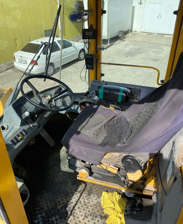 Volvo L180 - Cargadora de ruedas: foto 4 Volvo L180 - Cargadora de ruedas: foto 4