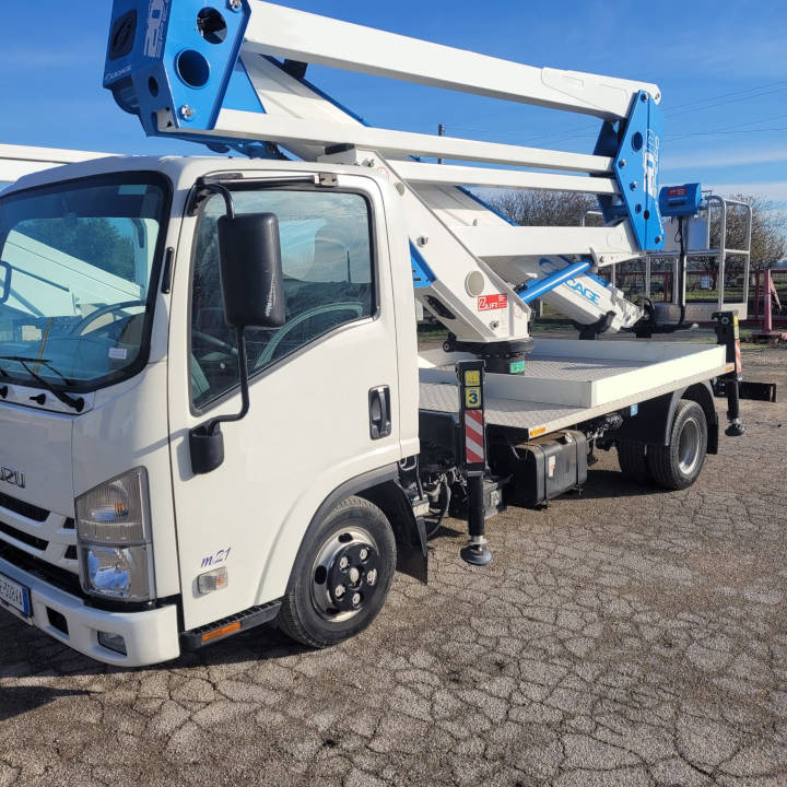 SOCAGE 20D - Camión con plataforma elevadora: foto 2 SOCAGE 20D - Camión con plataforma elevadora: foto 2