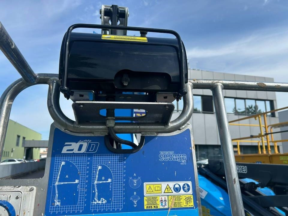 Socage 20D  - Camión con plataforma elevadora: foto 5 Socage 20D  - Camión con plataforma elevadora: foto 5