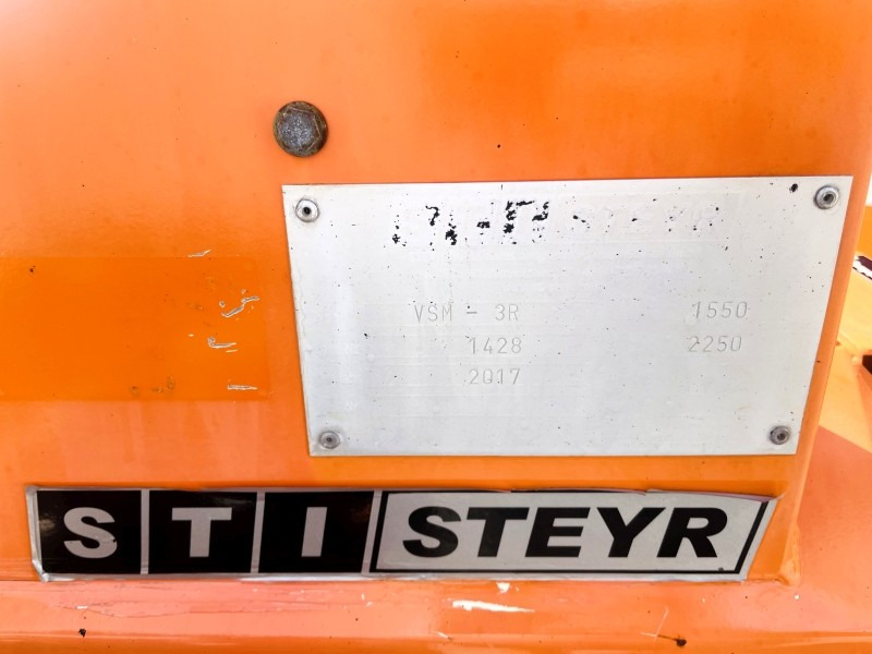 Steyr STI VSM-3R (3833) - Distribuidor de asfalto: foto 3 Steyr STI VSM-3R (3833) - Distribuidor de asfalto: foto 3