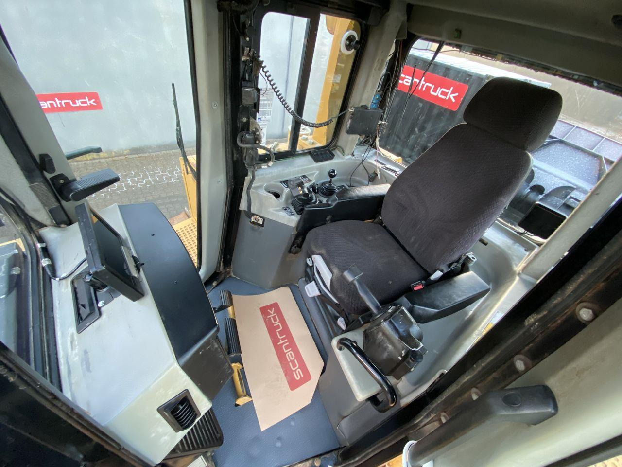 Caterpillar D6T LGP - Bulldozer: foto 3 Caterpillar D6T LGP - Bulldozer: foto 3