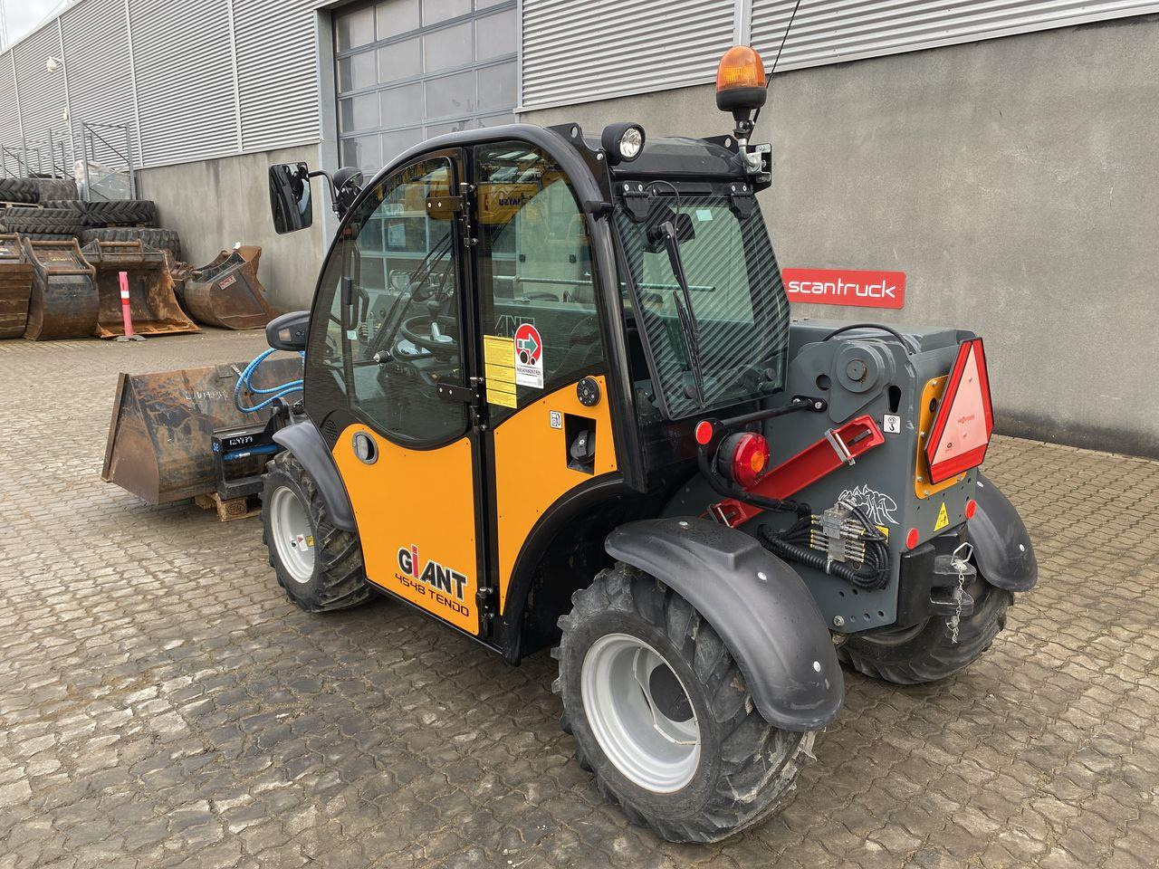 Giant 4548 Tendo - Manipulador telescópico: foto 2 Giant 4548 Tendo - Manipulador telescópico: foto 2