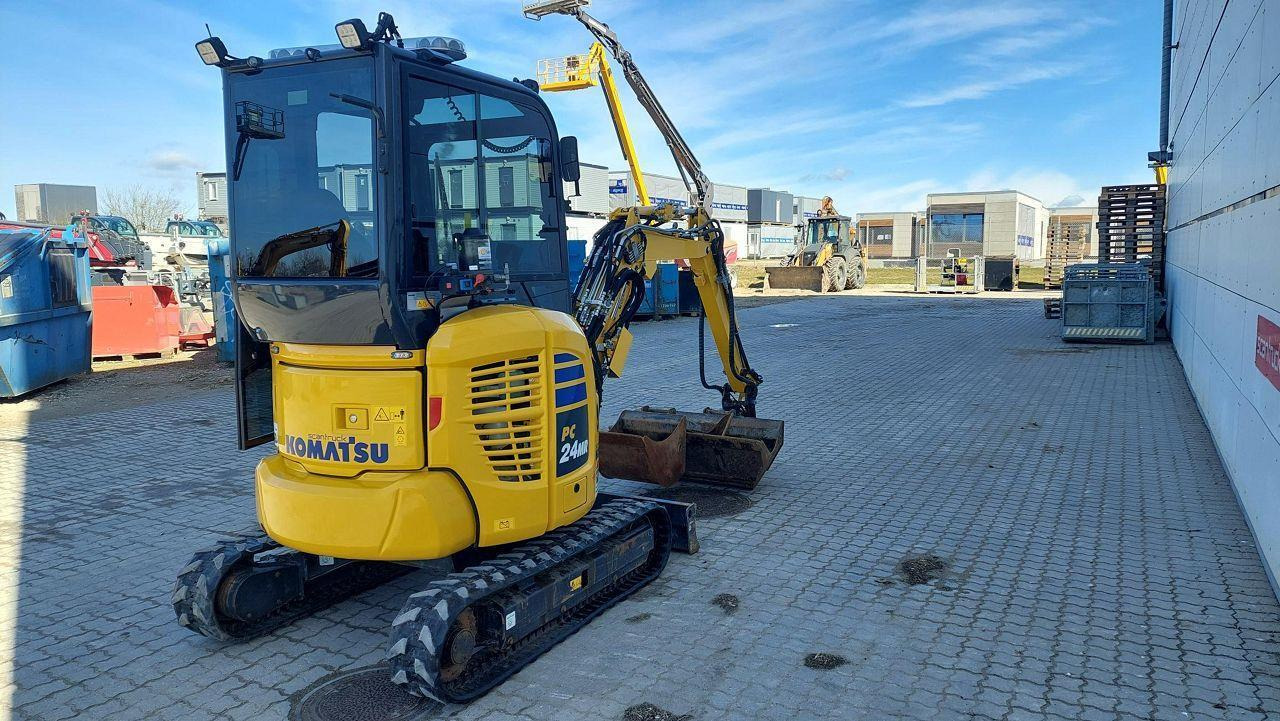Komatsu PC24MR-5 - Miniexcavadora: foto 5 Komatsu PC24MR-5 - Miniexcavadora: foto 5