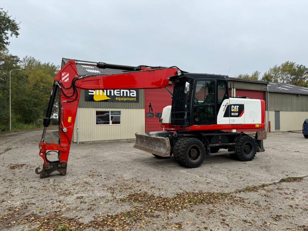 CAT M320F - Excavadora de ruedas: foto 1 CAT M320F - Excavadora de ruedas: foto 1
